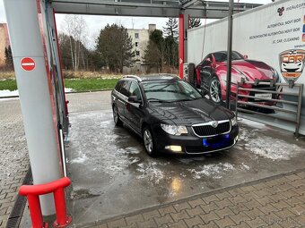 Škoda Superb || 1.8 tsi   N.d - 2