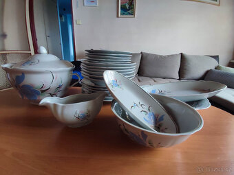 Sada jídelniho porcelánu - 2