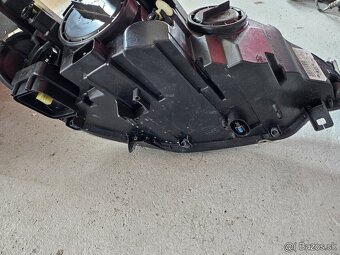 Leve predni svetlo bmw X6 E71 - 2
