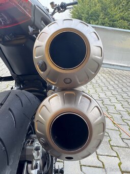 Indian FTR 1200 výfuk AKRAPOVIČ - 2