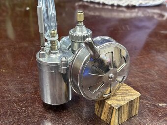 Prodám repasovaný pravostranný karburátor Jawa 550/555 pařez - 2