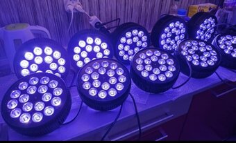 Nové ALU Led Par 18x12 Wat RGBW - 2