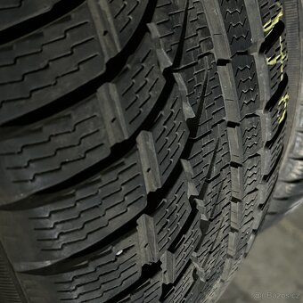 Zimní pneu 215/55 R17 98V Nokian 6,5-7mm - 2