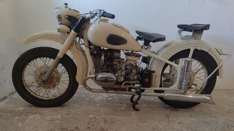 Ural M 61 Dněpr - 2