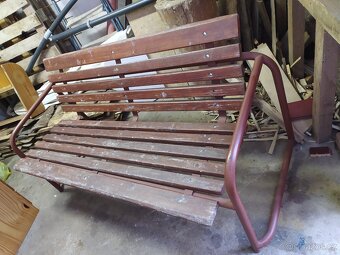 Zahradní lavička - 2