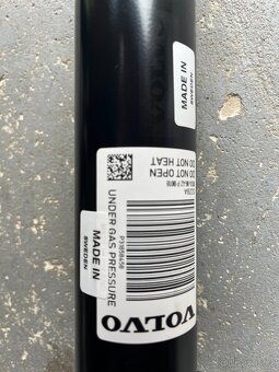 tlumič Volvo  XC90  nový - 2