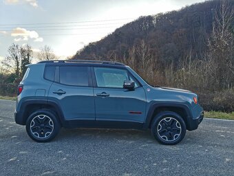 JEEP RENEGADE TRAILHAWK - 2