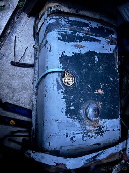 Nádrž Zetor 16045 - 2