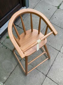 Prodám téměř novou dětskou dřevěnou židličku - 2