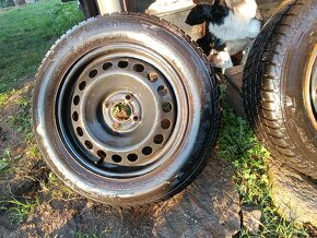 Prodám komplet kola s pneu na dacia lodgy. - 2