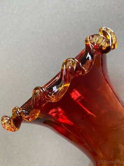 Starožitná velká tvarovaná váza 25 cm, Amberina sklo - 2