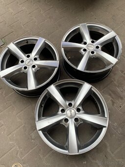Alu kola 5x114,3 R18 ET38 DEZENT F - 2