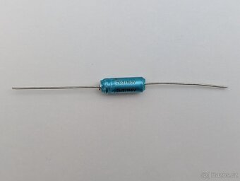 Kondenzátor elektrolytický 2u2/160V TESLA TF013 - 2