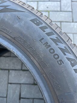 Pneu 235/55 R18 - 2