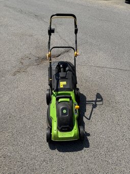 Elektrická sekačka na trávu Fieldman FZR 2046E - 2