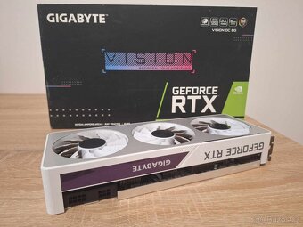 GIGABITE VISION RTX 3070 - 2