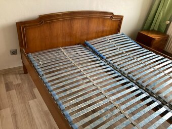 Postel z masivu s rošty - 2