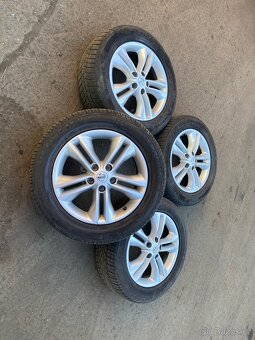 Originál alu kola Nissan 5x114.3 215/60 r17 - 2