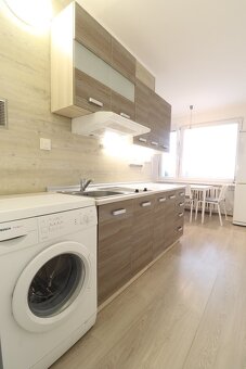 Byt 2+1 s lodžií, 66 m², Hradec Králové – ul. Fričova. - 2