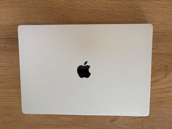 Macbook Pro 16" – M1 Pro/16 GB RAM/512 SDD - Praha/ČB - 2