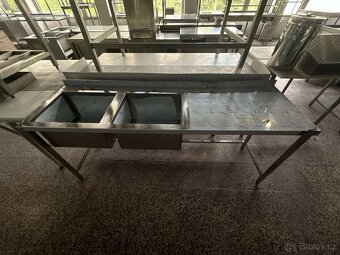 Nerezový stůl svařovaný s dvojdřezem vlevo 200x60x85cm - 2