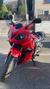 Daelim roadwin 125r - 2