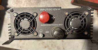 Měnič napětí Carclever 1200W - 2