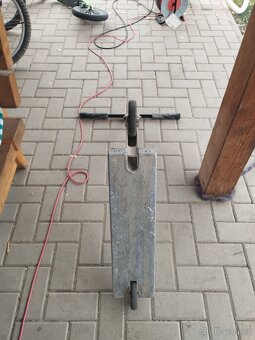 Freestyle kolobezka striker gravis L - 2