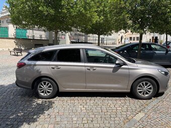 Hyundai i30, Hyundai i30 Trikolor 1.6 CRDI - 2