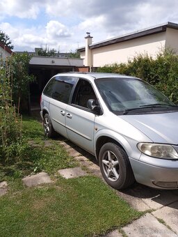 Chrysler Voyager 2,4i LPG automat - 2