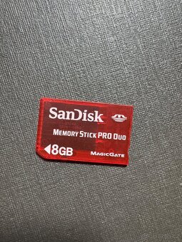 Prodám psp street s nefunkčním čtení disků - 2