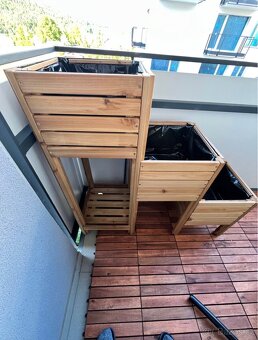 Truhlíkové schody s policí - 2