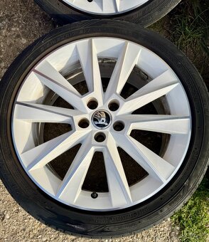 5x100 r17 Škoda Savia - 2