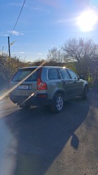 Volvo XC90 - 2