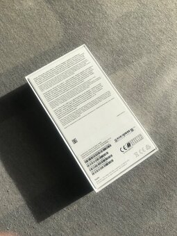 Originální krabička pro iPhone SE 2020 - černý - 2