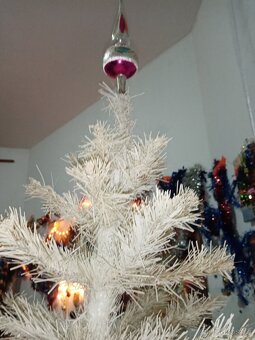 Umělý Vánoční Stromeček bílý 180. CM - 2