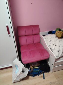 Dětský pokoj – postel, skříň, stůl, komoda – TOP stav - 2