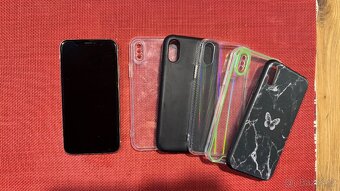 IPhone XS 64GB stříbrný, top stav - 2