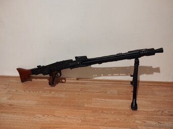 Airsoftový kulomet MG42 - 2