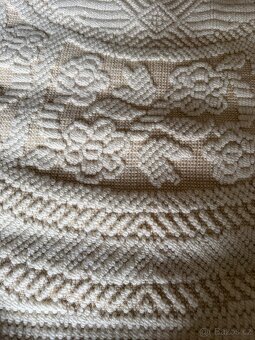 Bílý koberec 190 × 280 cm – velmi dobrý stav - 2