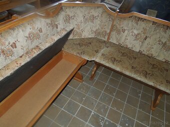 rohová lavice úložným prostorem - 2