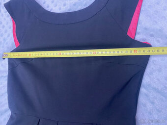 Černé šaty Reserved M/38 - 2