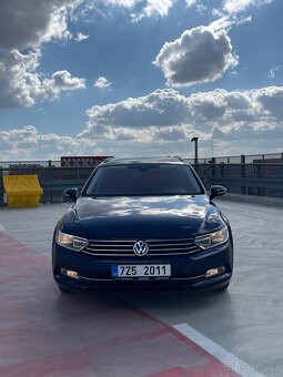 Volkswagen Passat - 2