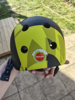 Dětská helma na kolo Melon - 2