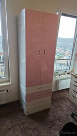 Skříň IKEA Stuva (PC 5000kč) - 2