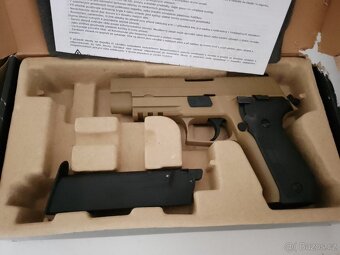 Airsoft pistole P226 - 2