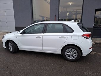 Hyundai i30 1.0i BENZIN r.22 43000km po1.majiteli PLNÝSERVIS - 2