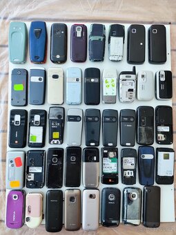 Prodám sadu mobilů Nokia - 2