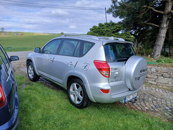 Toyota RAV 4 - 2