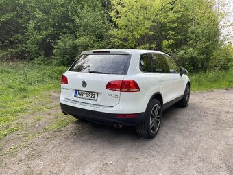 Volkswagen Touareg - 2